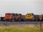 BNSF 9197 and BNSF 1638